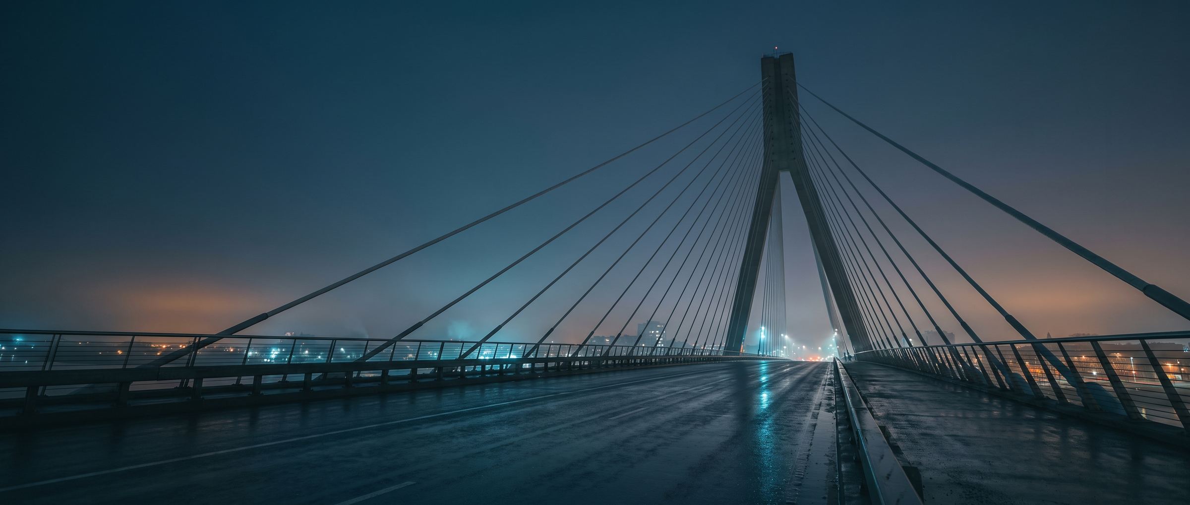 夜明け前の橋